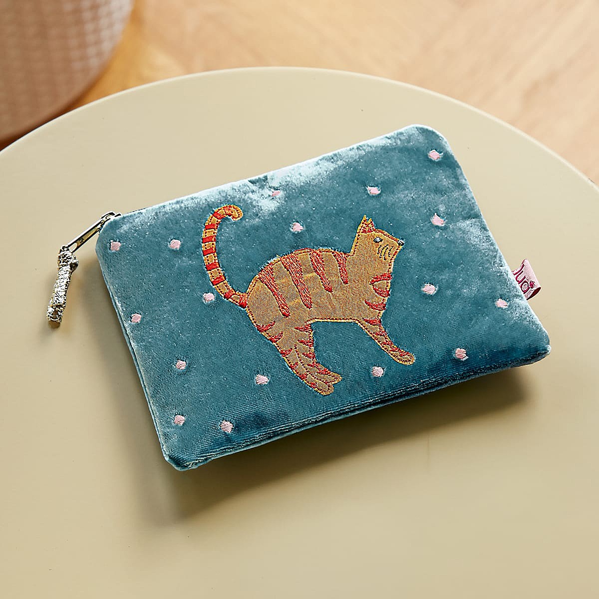 Pochette en Velours Attitude Féline