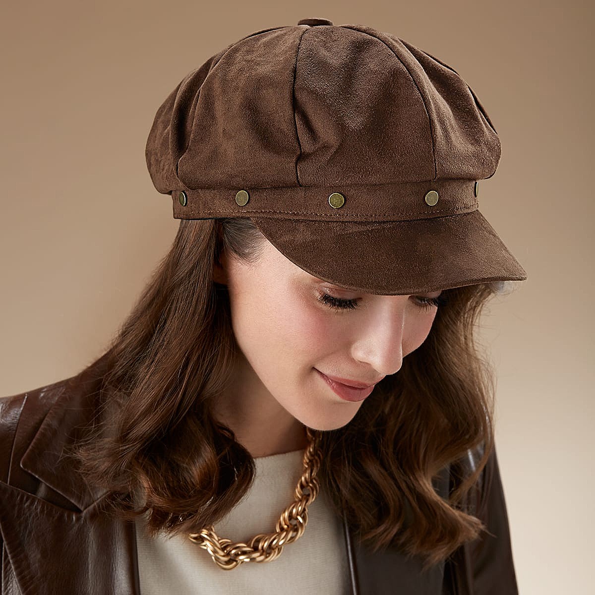 Casquette en Simili-Daim Prête Pour le Rétro