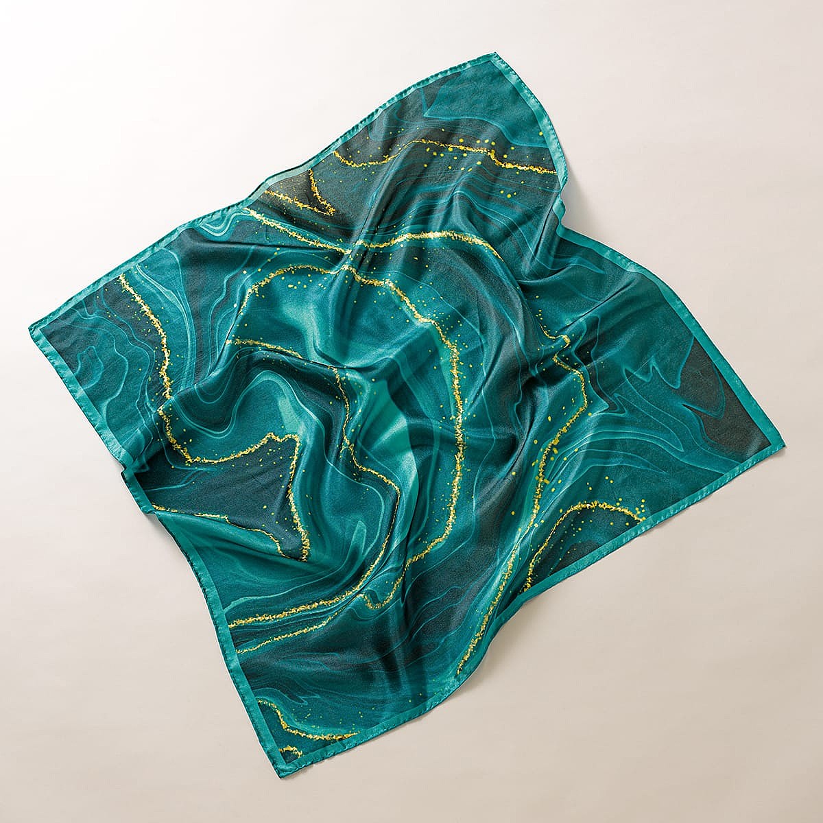 Foulard Carré en Soie Au-delà du Vert