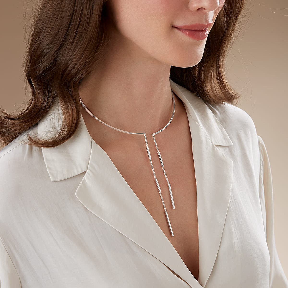 Collier en Argent Dans la Balance