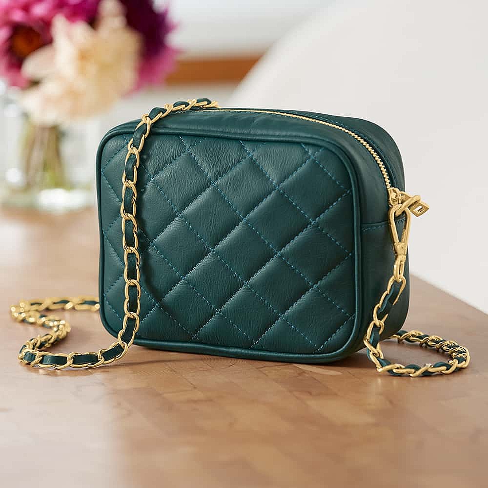 Sac Bandoulière en Cuir Sarcelle Dans le Détail