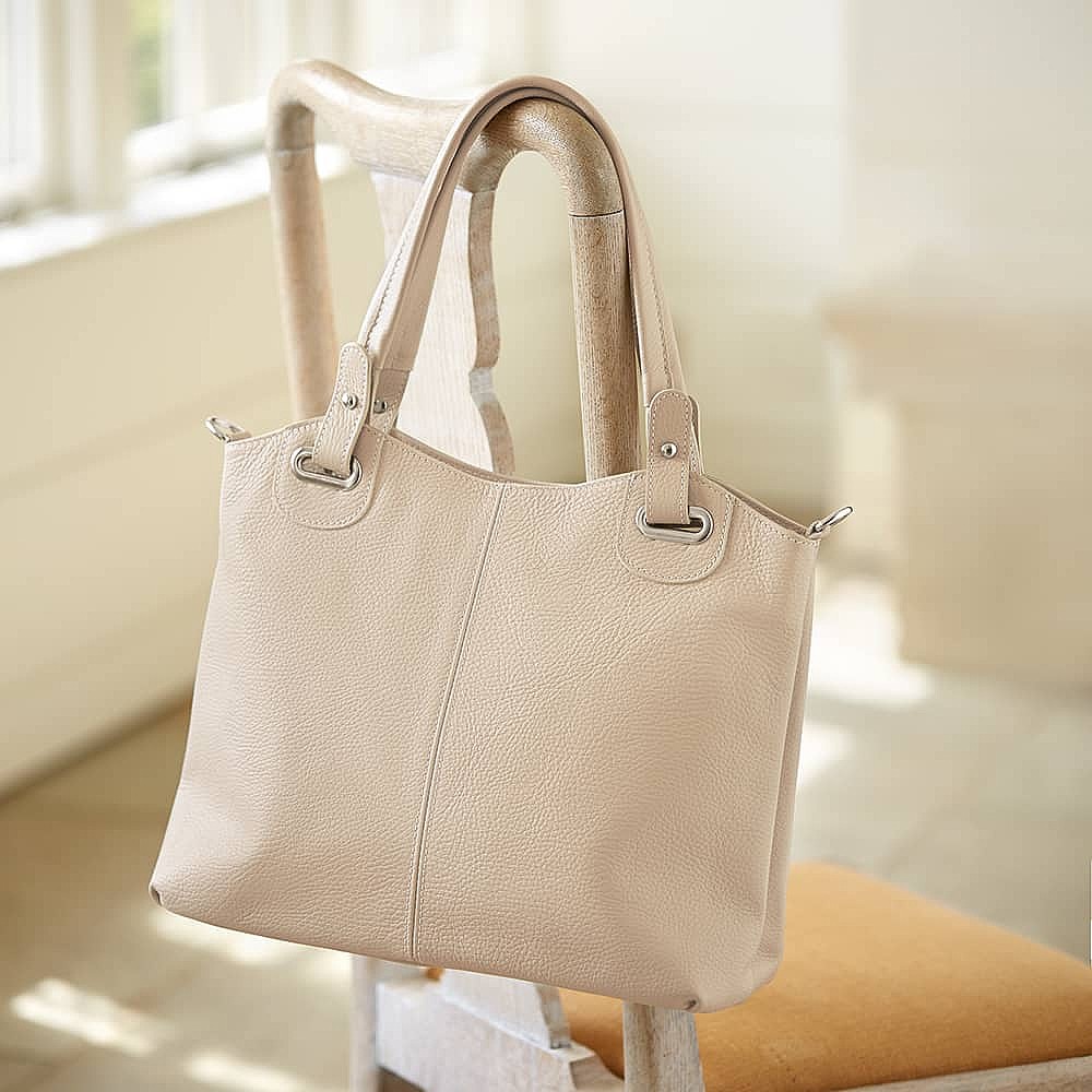 Sac en Cuir Écru Parfaite Composition