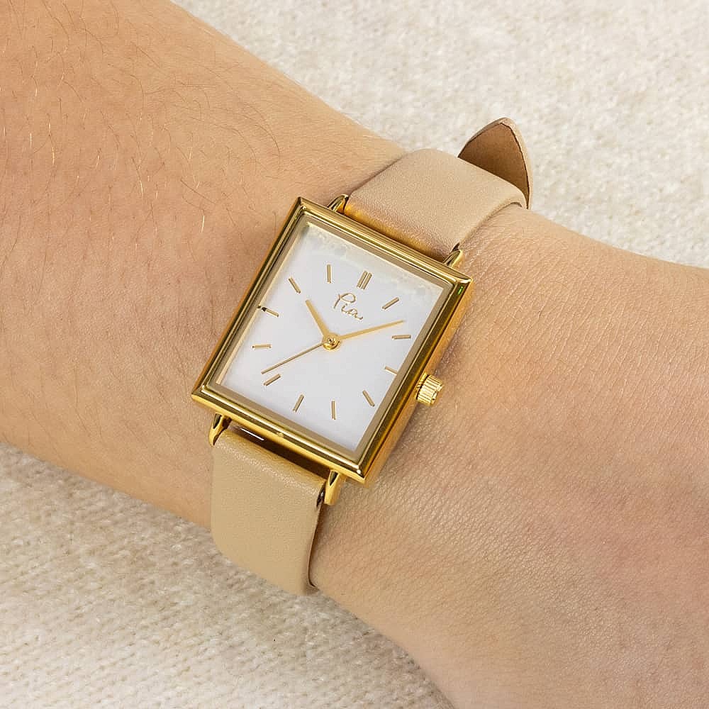 Montre à quartz carrée en acier inoxydable avec bracelet en alliage et