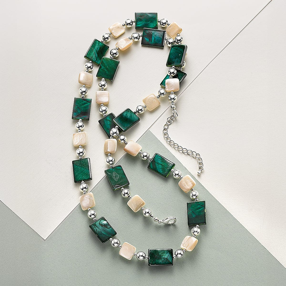 Collier Bord Élégant