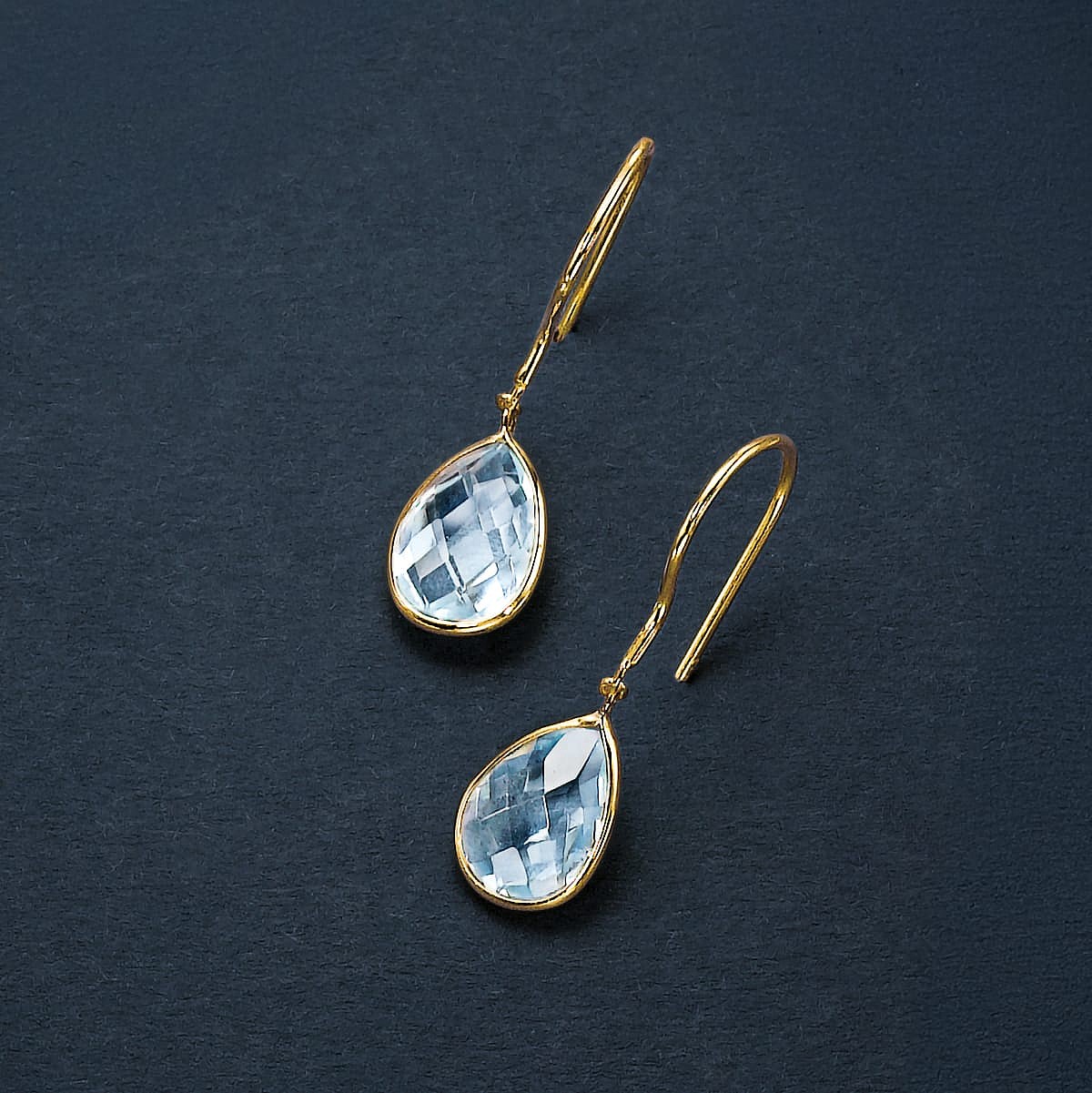 Boucles d'oreilles en Topaze Bleue Pure Inspiration