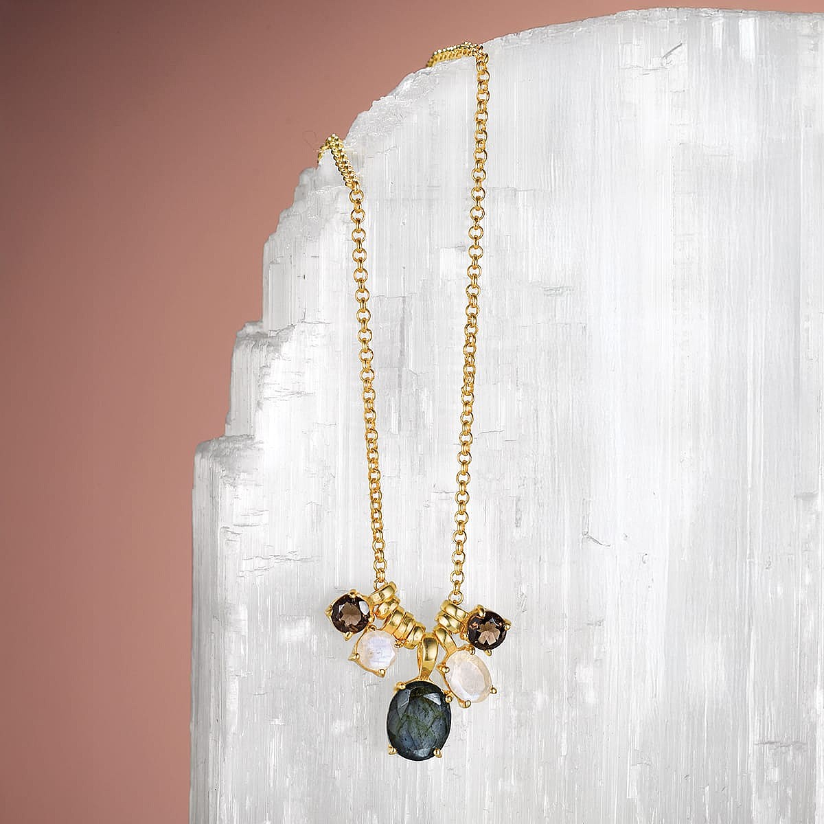 Pendentif en Pierres Esprit Sacré